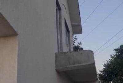 Casă individuală cu 4 camere cu Canalizare în Exterior Est - 2