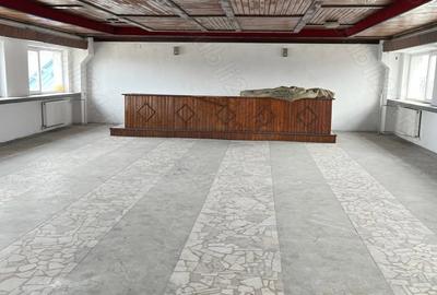 Spațiu comercial, de 105 mp, în Central - 2