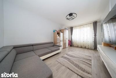 Apartament cu 3 camere decomandat în Florilor - 9