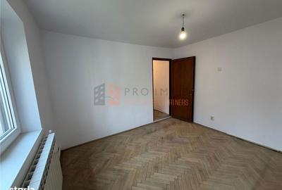 Apartament cu 3 camere decomandat în Crâng - 10