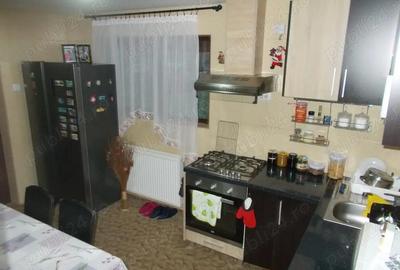 Casă cu 3 camere în Ghirodei - 13