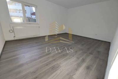Casă individuală cu 4 camere cu Canalizare în Iris - 1