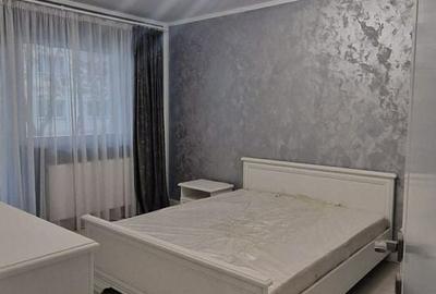 Apartament cu 2 camere decomandat, mobilat în Central