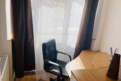 Apartament cu 2 camere decomandat în Independenței - 2