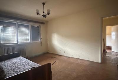 Apartament cu 3 camere semidecomandat în Dacia - 3