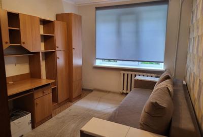 Apartament cu 2 camere semidecomandat în Tractorul - 1