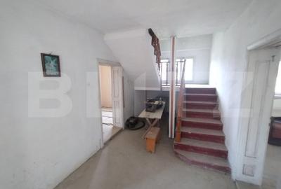 Casa 140mp,curte si teren imprejmuit 800mp,+teren extravilan 2ha, zona Monor - 12