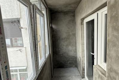 Apartament cu 2 camere decomandat în Central - 2