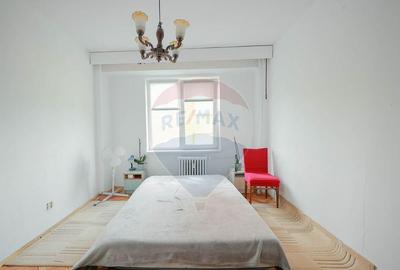 De vanzare Apartament 4 camere decomandat ultrac... - 3