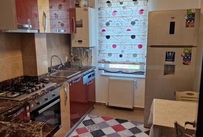 Apartament cu 3 camere decomandat în Km 5 - 6