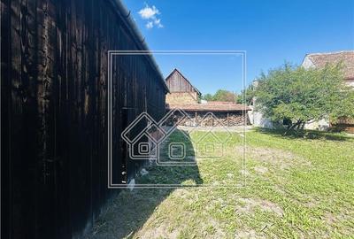 Casa in Sibiu - Vurpar - 2 constructii in curte - Gradina mare - 14