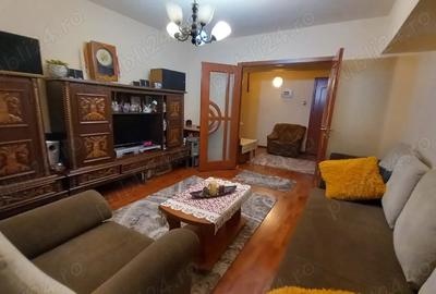 Apartament cu 3 camere decomandat în Central - 4