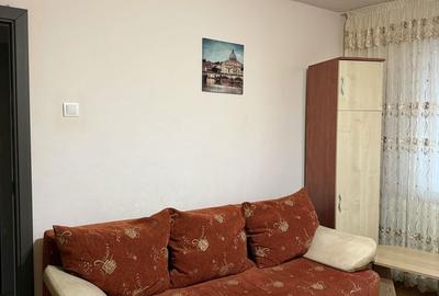 Apartament cu 3 camere semidecomandat în Central - 6