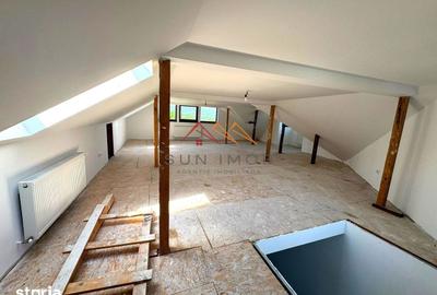 Casă cu 5 camere decomandat cu Teren 304 Mp în Poiana - 1