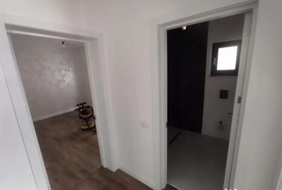 Casă cu 4 camere cu Teren 300 Mp în Central - 3