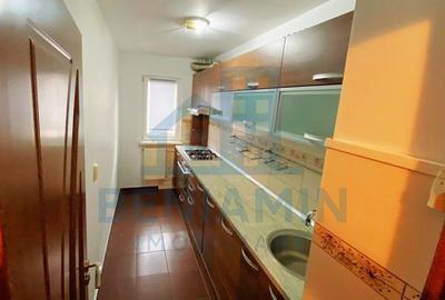 Apartament cu 3 camere semidecomandat în Craiovița Nouă - 8