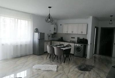 Apartament cu 2 camere semidecomandat în Florești
