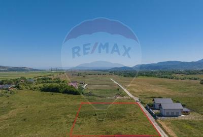 Teren Construcții intravilan de 900 mp, în Bran