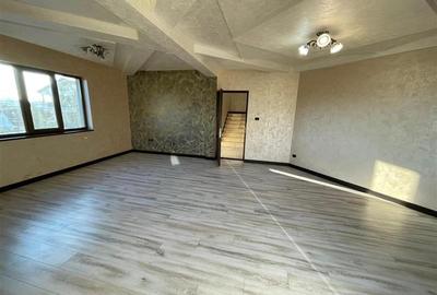 Casă individuală cu 7 camere cu Canalizare în Central - 5