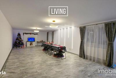 Casă cu 4 camere cu Teren 506 Mp în Petros - 12