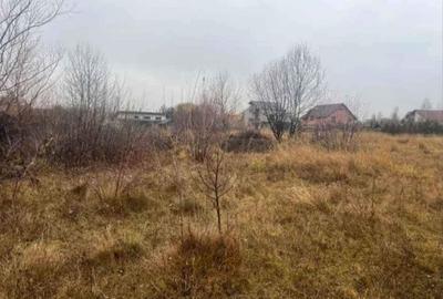 Teren de 560 mp, în Bănești