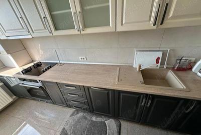 Apartament cu 2 camere decomandat în Tractorul - 10