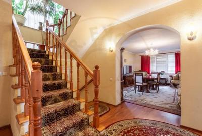 Casă cu 5 camere cu Teren 857 Mp în Ștefănești - 13