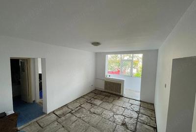 Apartament cu 3 camere decomandat în Exterior Vest - 3