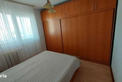 Apartament cu 3 camere semidecomandat, mobilat în Dristor - 2