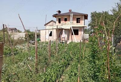 Casă cu Teren 1153 Mp în Nicolae Bălcescu