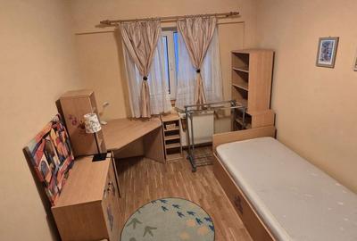 Apartament cu 3 camere decomandat în Astra - 3