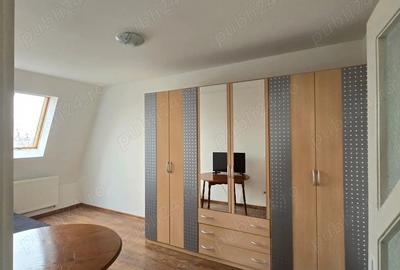 Apartament cu 3 camere decomandat în Torontalului