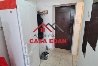 Garsonieră decomandată în Central - 7