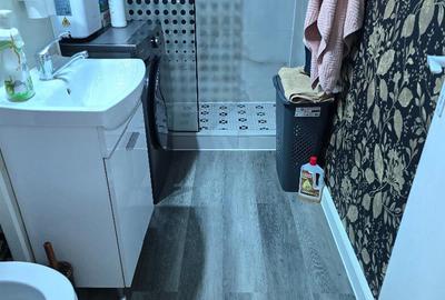 Apartament cu 2 camere semidecomandat în Piața Centrală