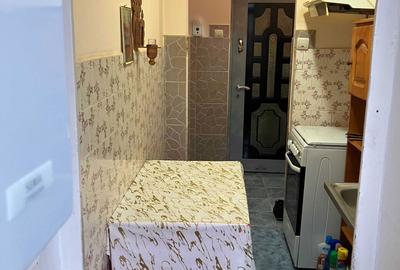 Apartament cu 2 camere semidecomandat în Podu Roș - 5