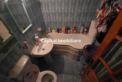 Apartament cu 2 camere semidecomandat, mobilat în Central