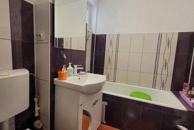 Apartament cu 2 camere decomandat în Independenței - 12