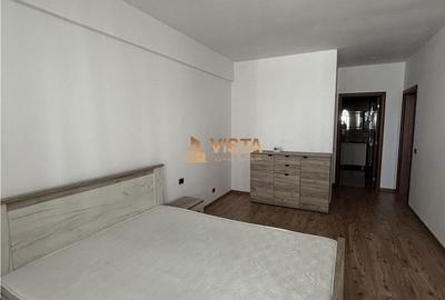 Apartament cu 4 camere, mobilat în Tractorul - 5