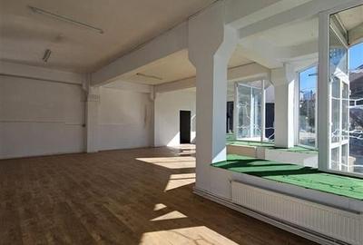 SPATIU COMERCIAL DE INCHIRIAT IN ONESTI - 2