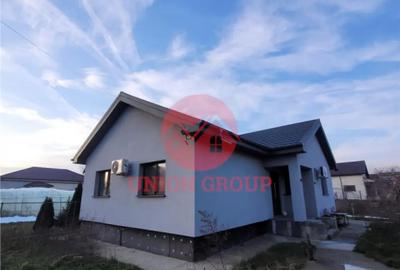 Casă cu 3 camere în Poiana - 15