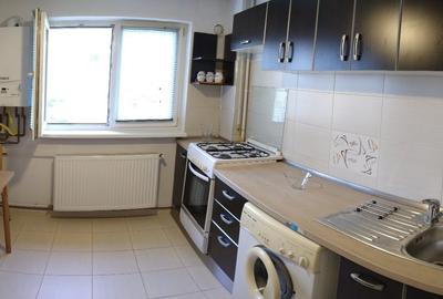 Langa Primaria Sectorului 1 - 5