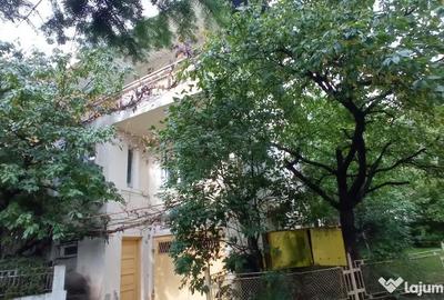 Casă cu 6 camere cu Teren 265 Mp în Central - 8