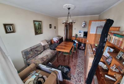 Apartament cu 2 camere semidecomandat în Tomis III