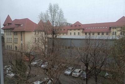 Garsonieră decomandată în Central - 1