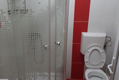 Apartament cu 3 camere decomandat în Central - 1