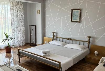 Casă cu 6 camere cu Teren 300 Mp în Eforie - 4