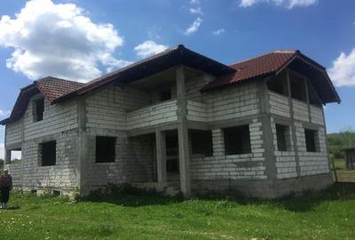 Casă în Fântânele - 2