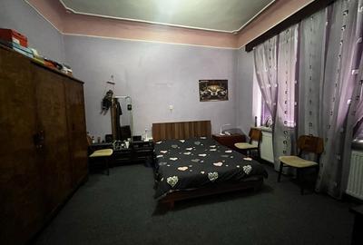 Casă cu 4 camere în Central - 3