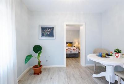 Resedinta cu:foisor,2 garaje, crama tip restaurant+garsoniera lux ... - 10