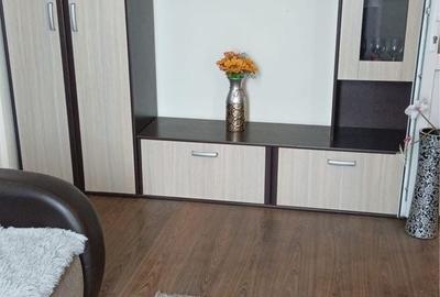 Apartament cu 2 camere decomandat în Central - 1